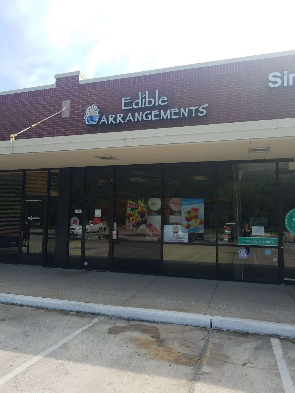 Edible Arrangements | 20669 W Lake Houston Pkwy Suite E, Humble, TX 77346, USA | Phone: (281) 852-1335