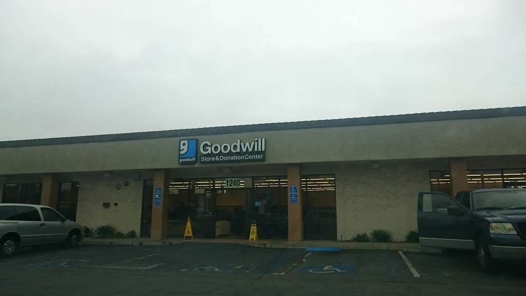 Goodwill Southern California Store & Donation Center | 1240 W 7th St, Upland, CA 91786, USA | Phone: (909) 982-9017