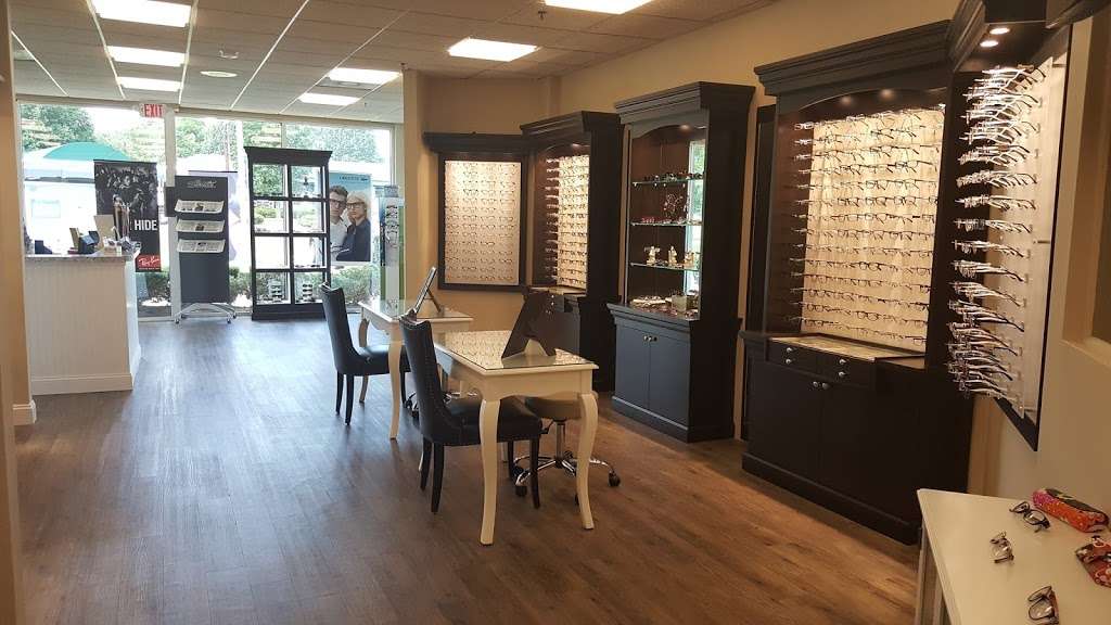 Clinton Family Eyecare Center | 186 Center St, Clinton, NJ 08809, USA | Phone: (908) 735-5712