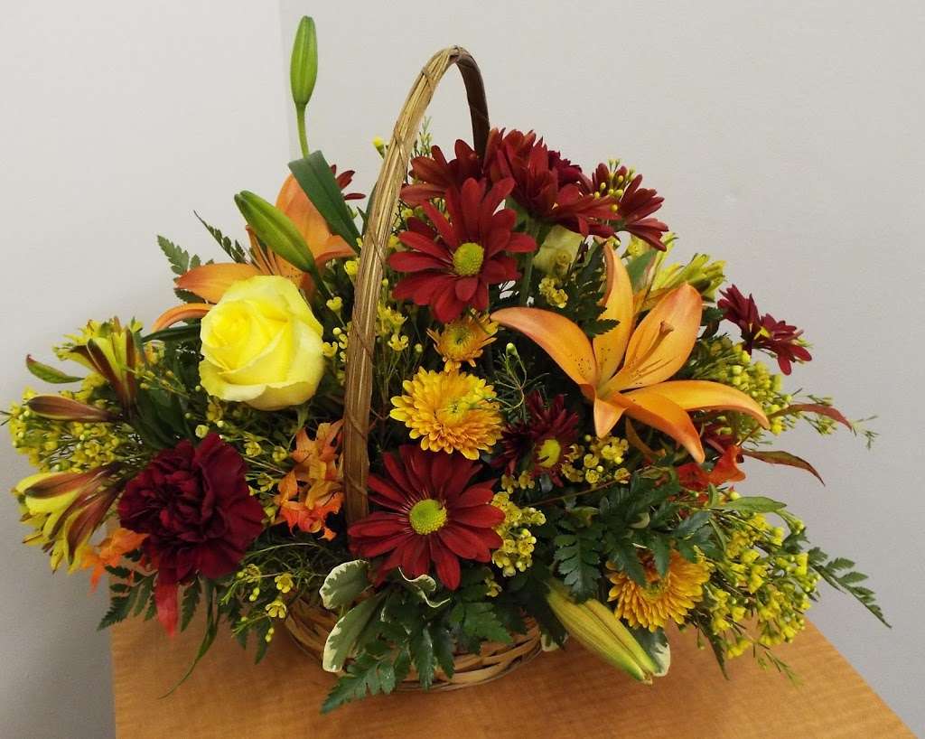 Owens Flower Shop Inc. | 846 Indiana St, Lawrence, KS 66044 | Phone: (785) 843-6111