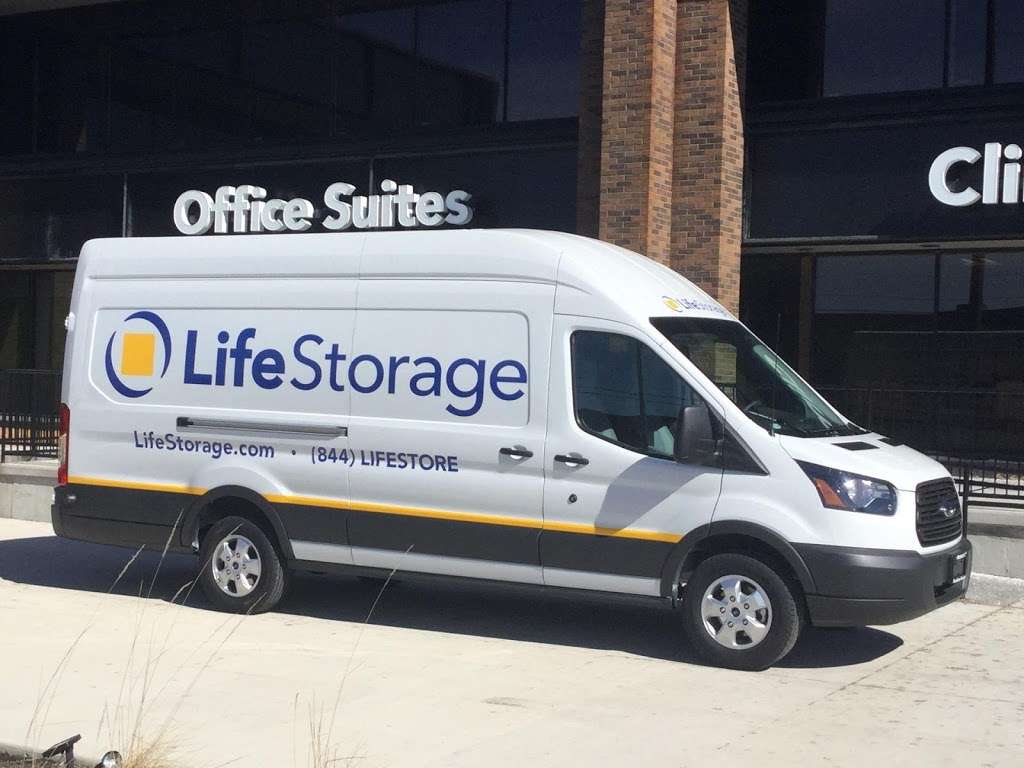 Life Storage | 1205 N Milwaukee Ave, Glenview, IL 60025 | Phone: (224) 470-1748