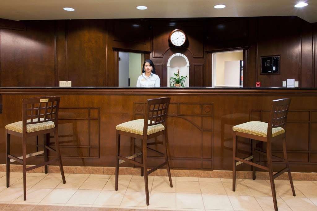 Staybridge Suites Orlando Airport South | 7450 Augusta National Dr, Orlando, FL 32822, USA | Phone: (407) 438-2121