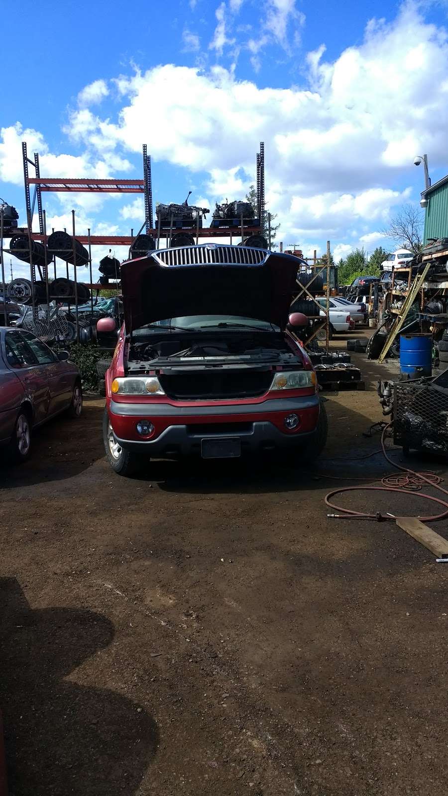 Midwestern Used Auto Parts | 1201 Bluff City Blvd, Elgin, IL 60120, USA | Phone: (847) 695-5600