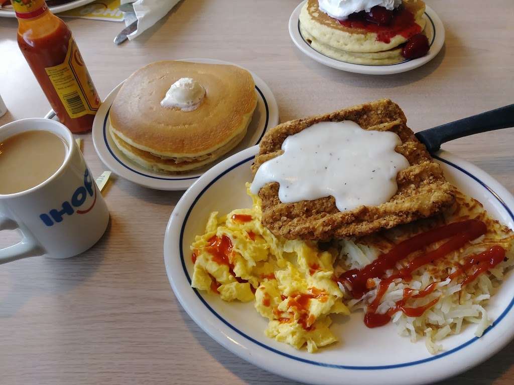 IHOP | 5001 Garth Rd, Baytown, TX 77521 | Phone: (281) 421-9555