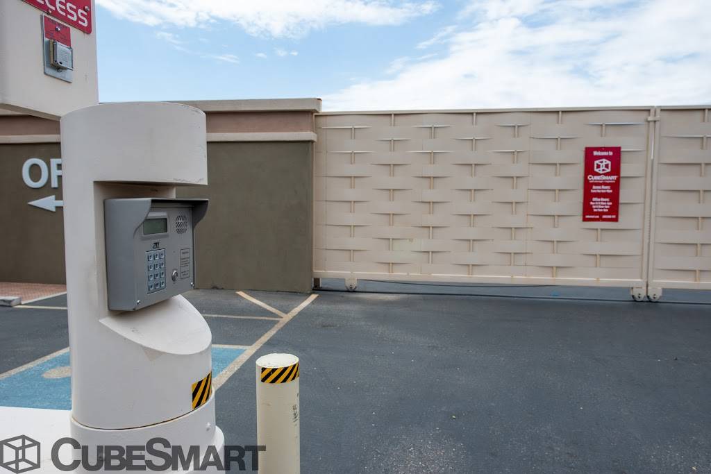 CubeSmart Self Storage | 3467 E Queen Creek Rd, Gilbert, AZ 85297, USA | Phone: (480) 558-1000