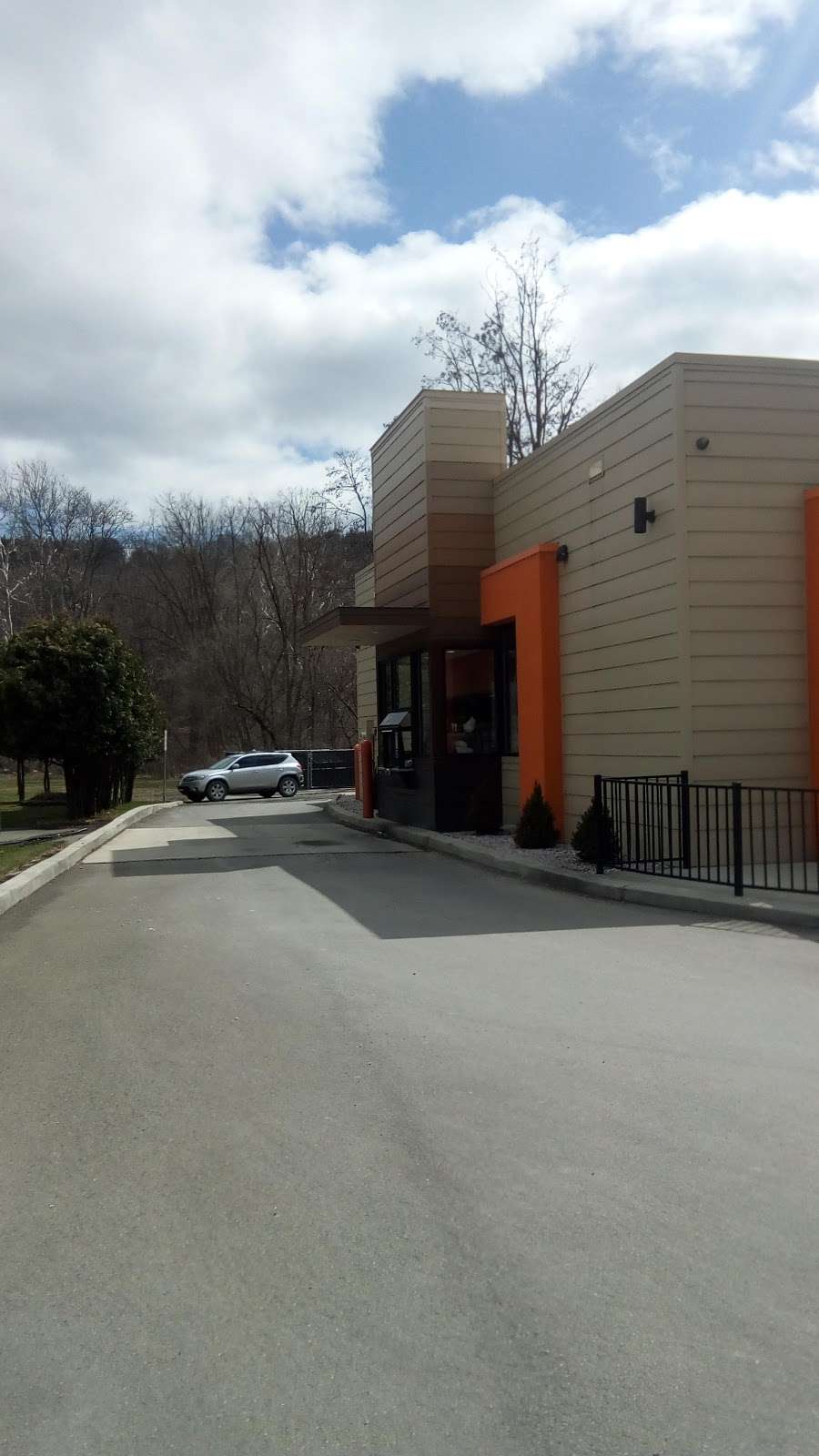 Dunkin Donuts | 5401 Perkiomen Ave, Reading, PA 19606 | Phone: (484) 345-2525