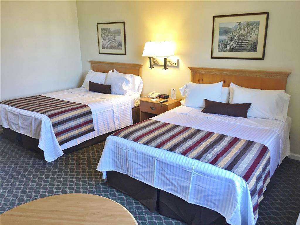 Americas Best Value Inn & Suites Half Moon Bay | 3020 Cabrillo Hwy N, Half Moon Bay, CA 94019, USA | Phone: (650) 726-9700