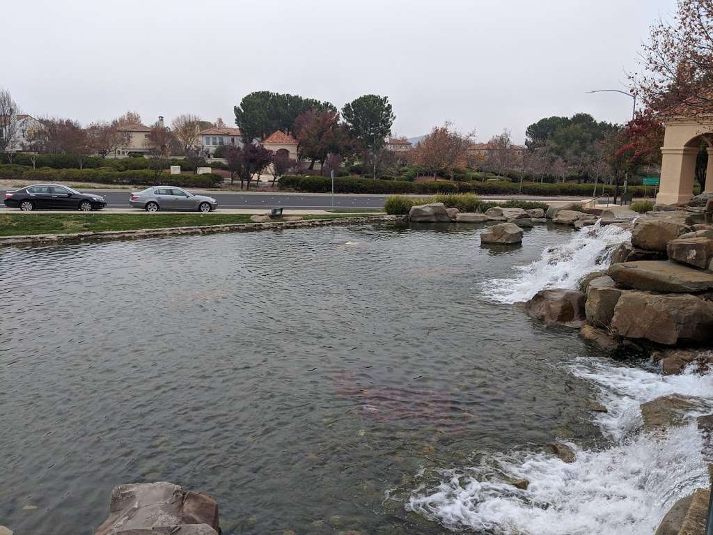 Bollinger Canyon Fountain | Bollinger Canyon Rd & S Chanterella Dr, San Ramon, CA 94582, USA | Phone: (925) 973-2800