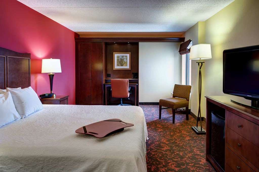Hampton Inn Chambersburg | 955 Lesher Rd, Chambersburg, PA 17202, USA | Phone: (717) 261-9185