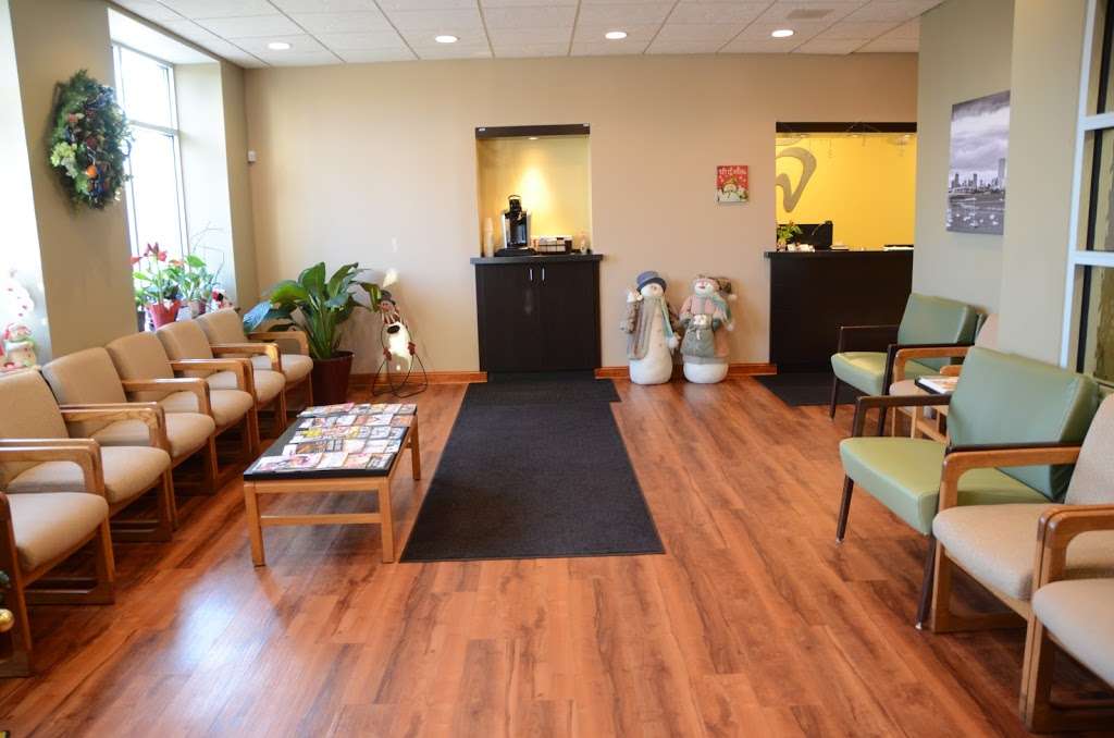 St Francis Dental Center | 3555 S Kinnickinnic Ave, St Francis, WI 53235, USA | Phone: (414) 744-0634