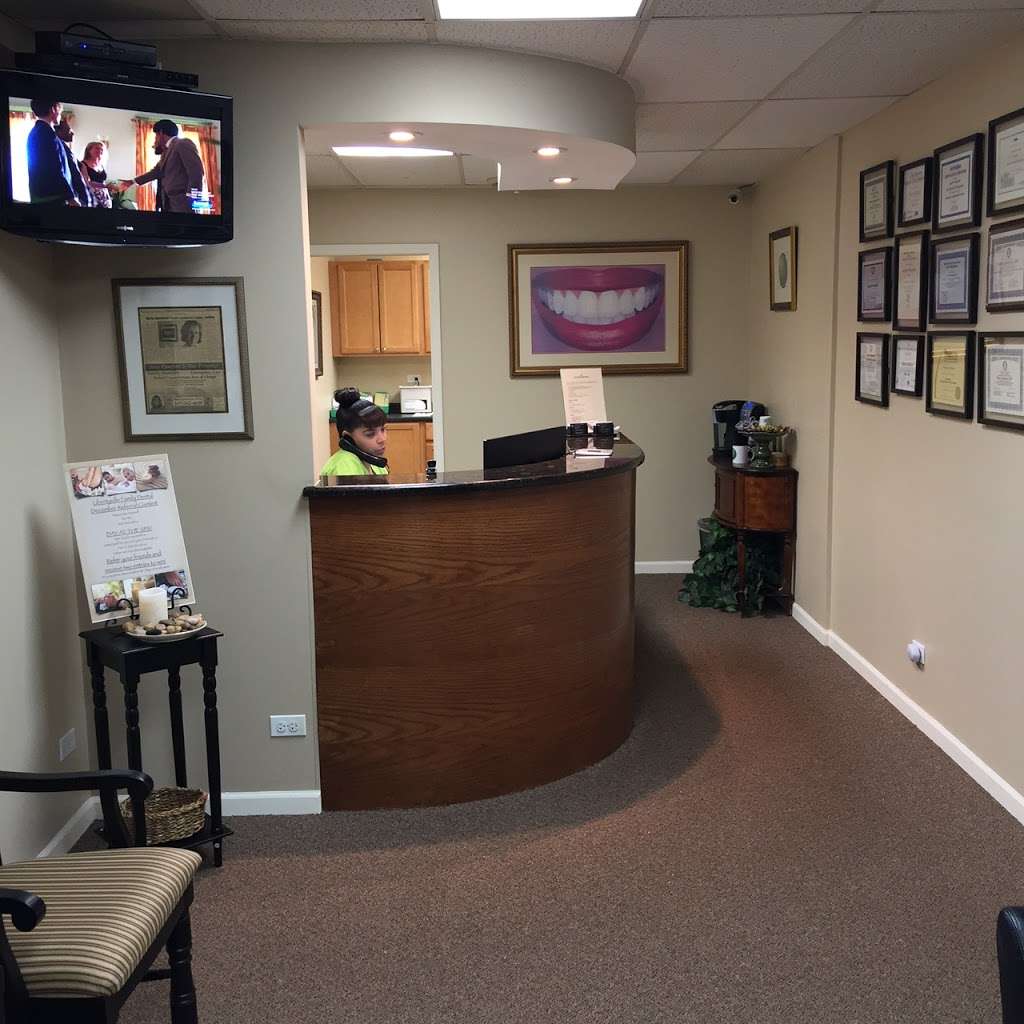 Libertyville Family Dental | 1105 W Park Ave #3a, Libertyville, IL 60048 | Phone: (847) 816-3440