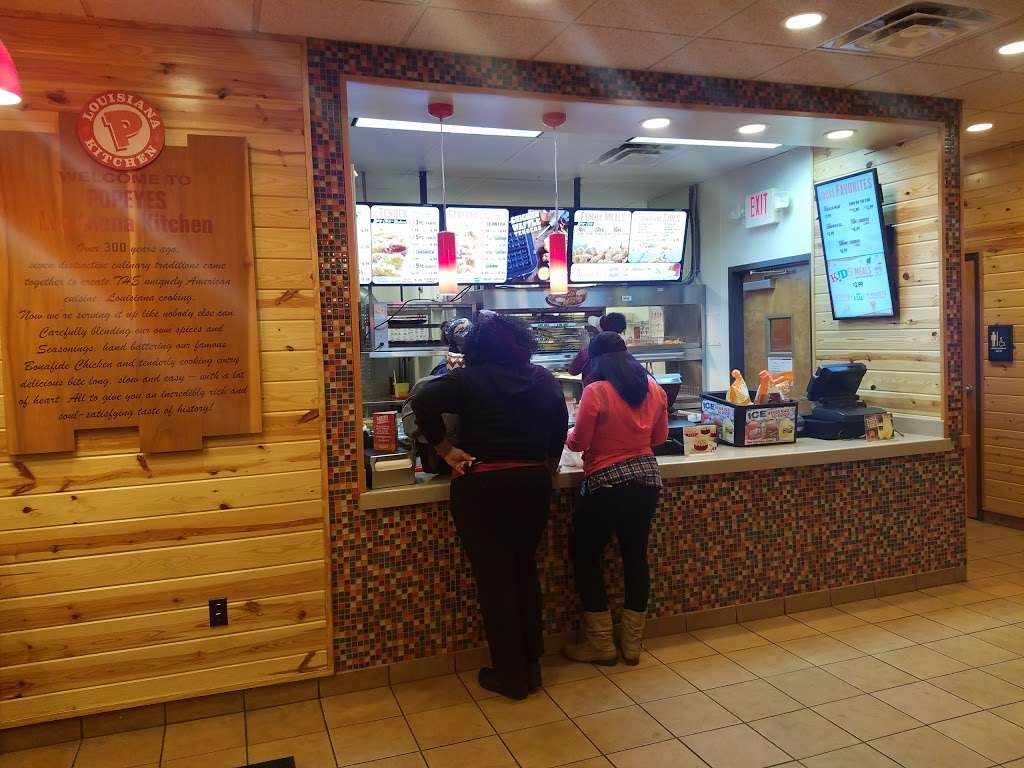 Popeyes Louisiana Kitchen Restaurant 9085 Middleford Rd