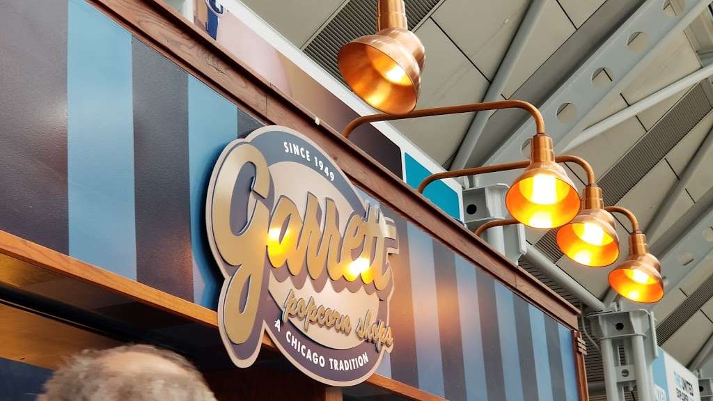 Garrett Popcorn Shops | OHare International Airport, 1 Upper Level, Terminal 3, Concourse H Gate H2, Chicago, IL 60666 | Phone: (888) 476-7267