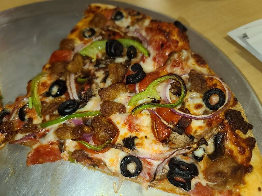 clovis pizza subs yogurt | 1345 N Willow Ave #100, Clovis, CA 93619 | Phone: (559) 900-7559