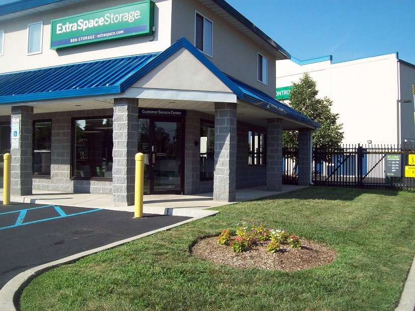 Extra Space Storage | 95 Main St, Eatontown, NJ 07724, USA | Phone: (732) 544-4880