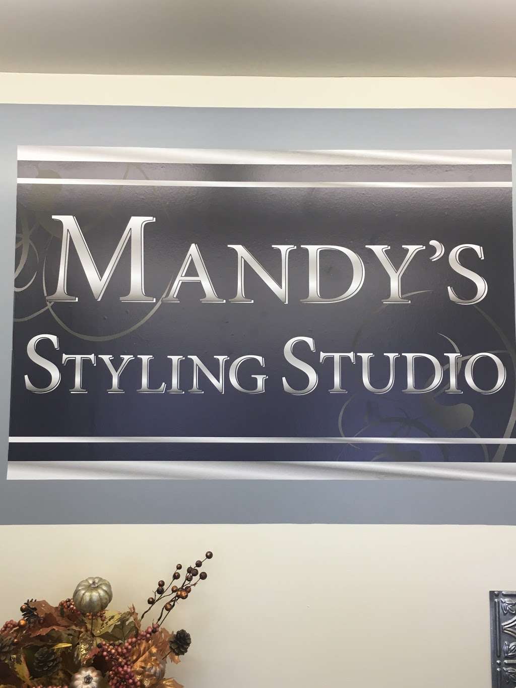 Mandys Styling Studio | 44 S Mountain Blvd E, Mountain Top, PA 18707, USA | Phone: (570) 474-5117