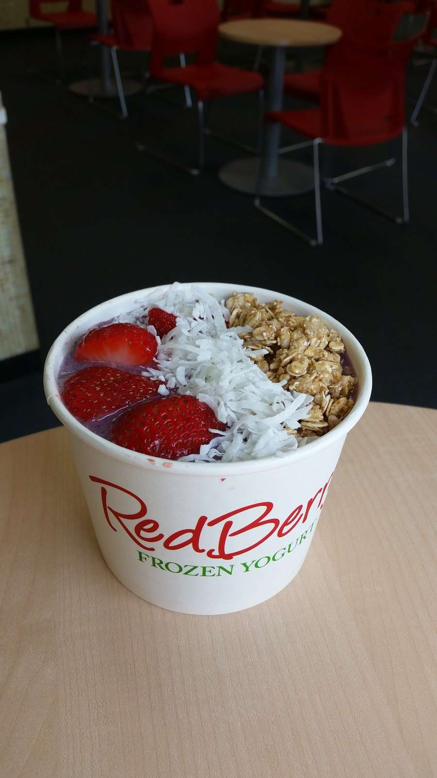 RedBerry Frozen Yogurt and Smoothie Bar | 200 Campus Town Circle, Ewing Township, NJ 08618, USA | Phone: (609) 883-0043