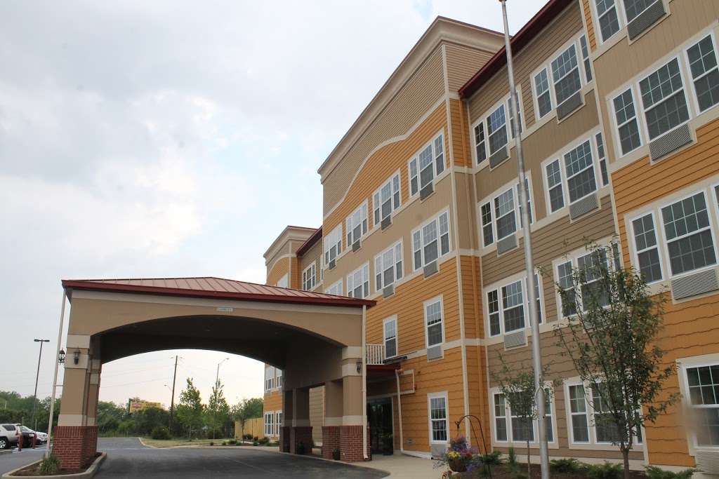 Crown Senior Living | 7960 Shadeland Ave, Indianapolis, IN 46250 | Phone: (317) 376-4639