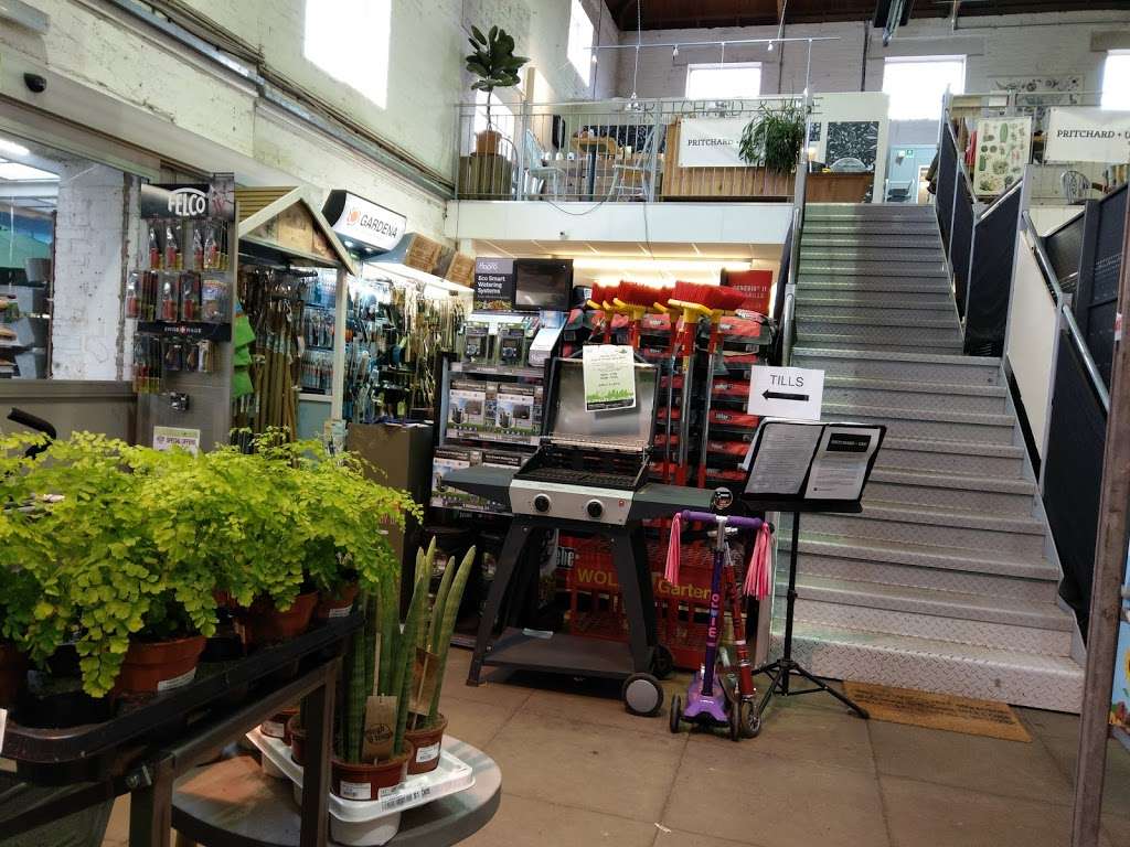 Camden Garden Centre | 2 Barker Dr, London NW1 0JW, UK | Phone: 020 7387 7080