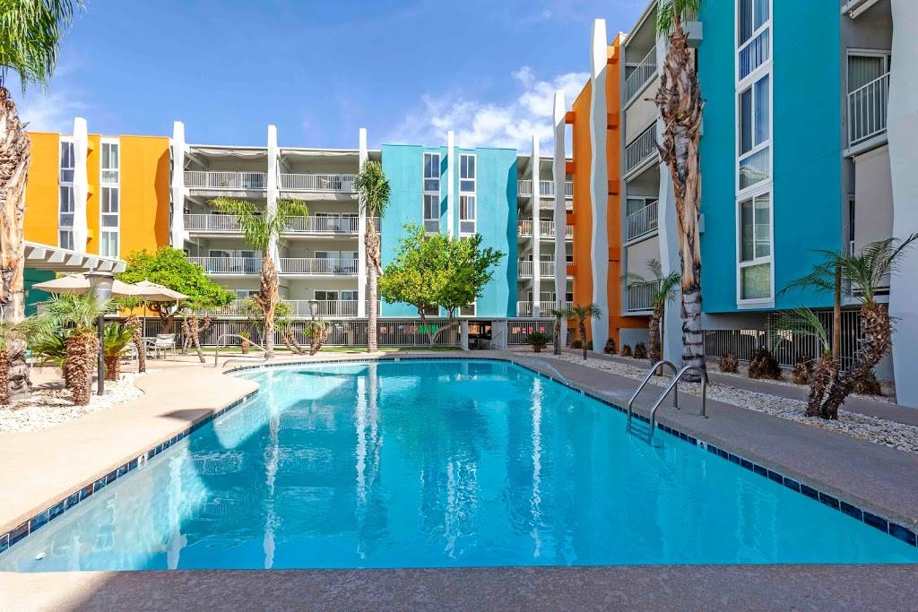 The Cascades Apartments | 3550 E Campbell Ave, Phoenix, AZ 85018, USA | Phone: (855) 327-8370