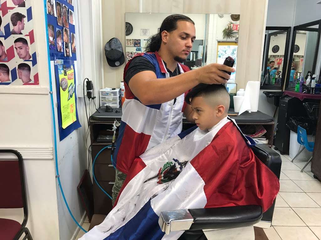 Pachuca Barber Shop | 4213, 7152 Lawndale St, Houston, TX 77023, USA | Phone: (832) 516-8754