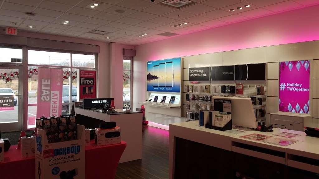 T-Mobile | 5323 U.S. 9 Bldg F, Howell, NJ 07731, USA | Phone: (732) 276-1698