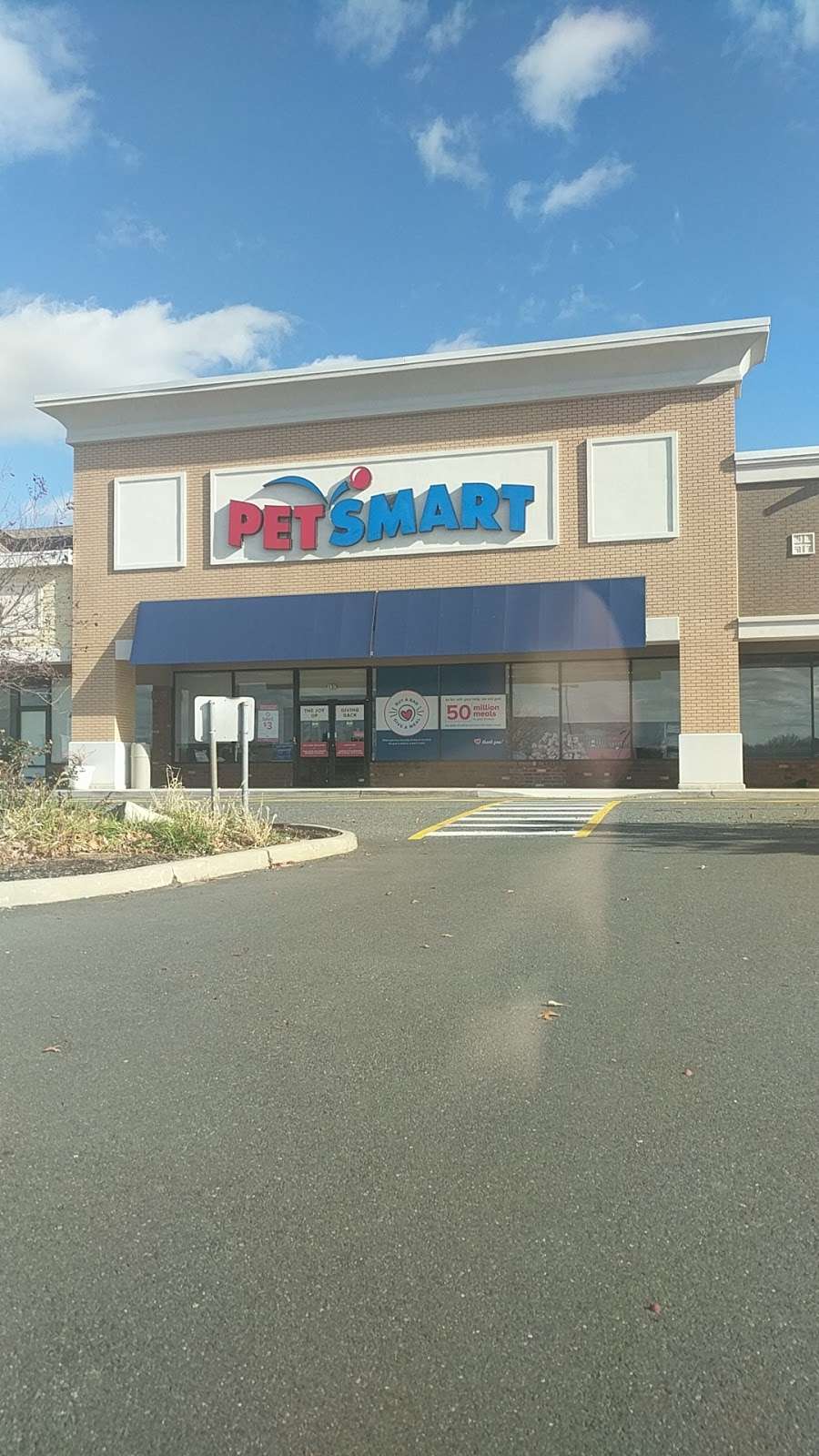 PetSmart | 130 U.S. 9, Englishtown, NJ 07726, USA | Phone: (480) 477-5222