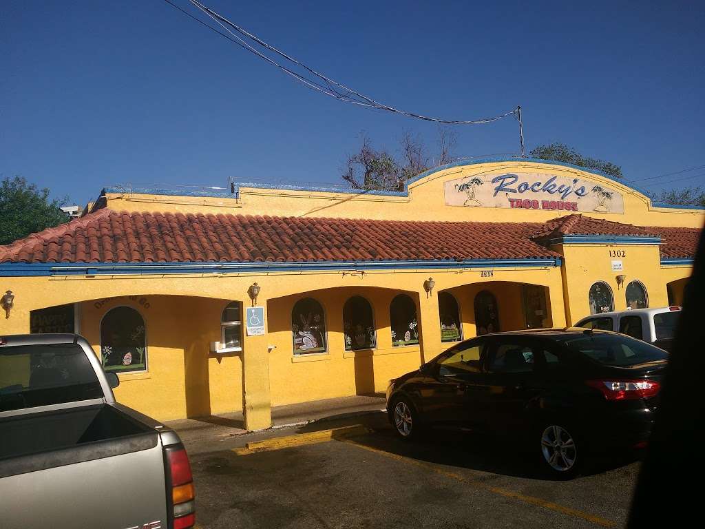 Rockys Taco House | 1302 Cupples Rd, San Antonio, TX 78226, USA | Phone: (210) 433-2931