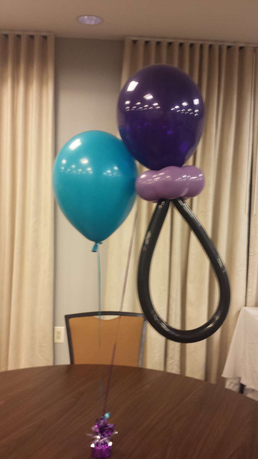 Boardwalk Balloon Shop | 5015 St Leonard Rd, St Leonard, MD 20685, USA | Phone: (214) 310-3117