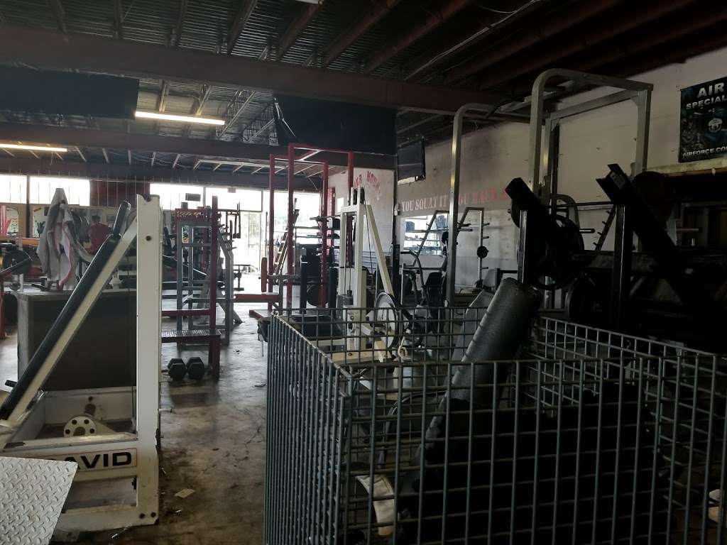 Power House Gym | 1502 Ahrens St, Houston, TX 77017, USA | Phone: (832) 343-6544