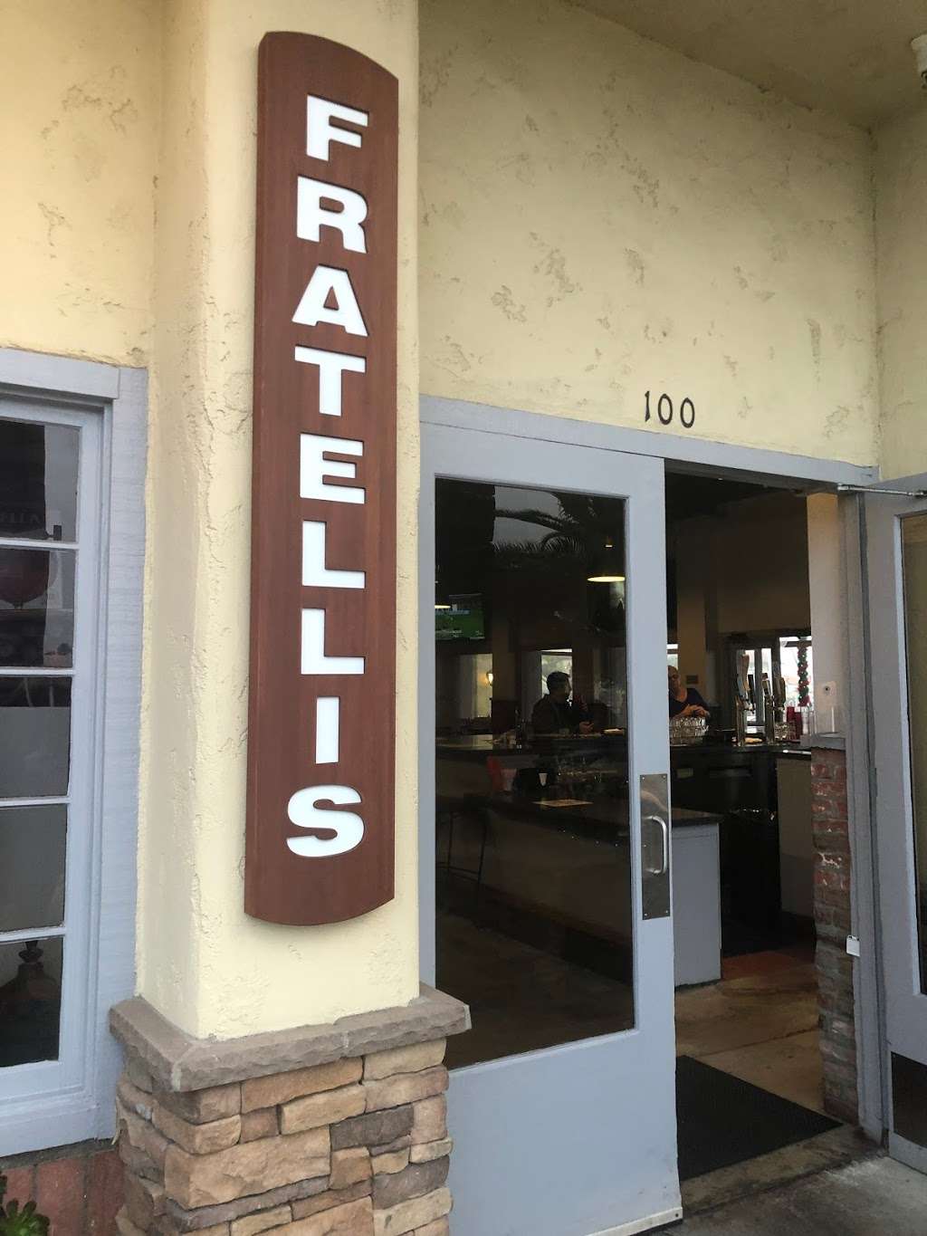 Fratellis Pizza & Brew | 1559 Spinnaker Dr #100, Ventura, CA 93001, USA | Phone: (805) 639-0866