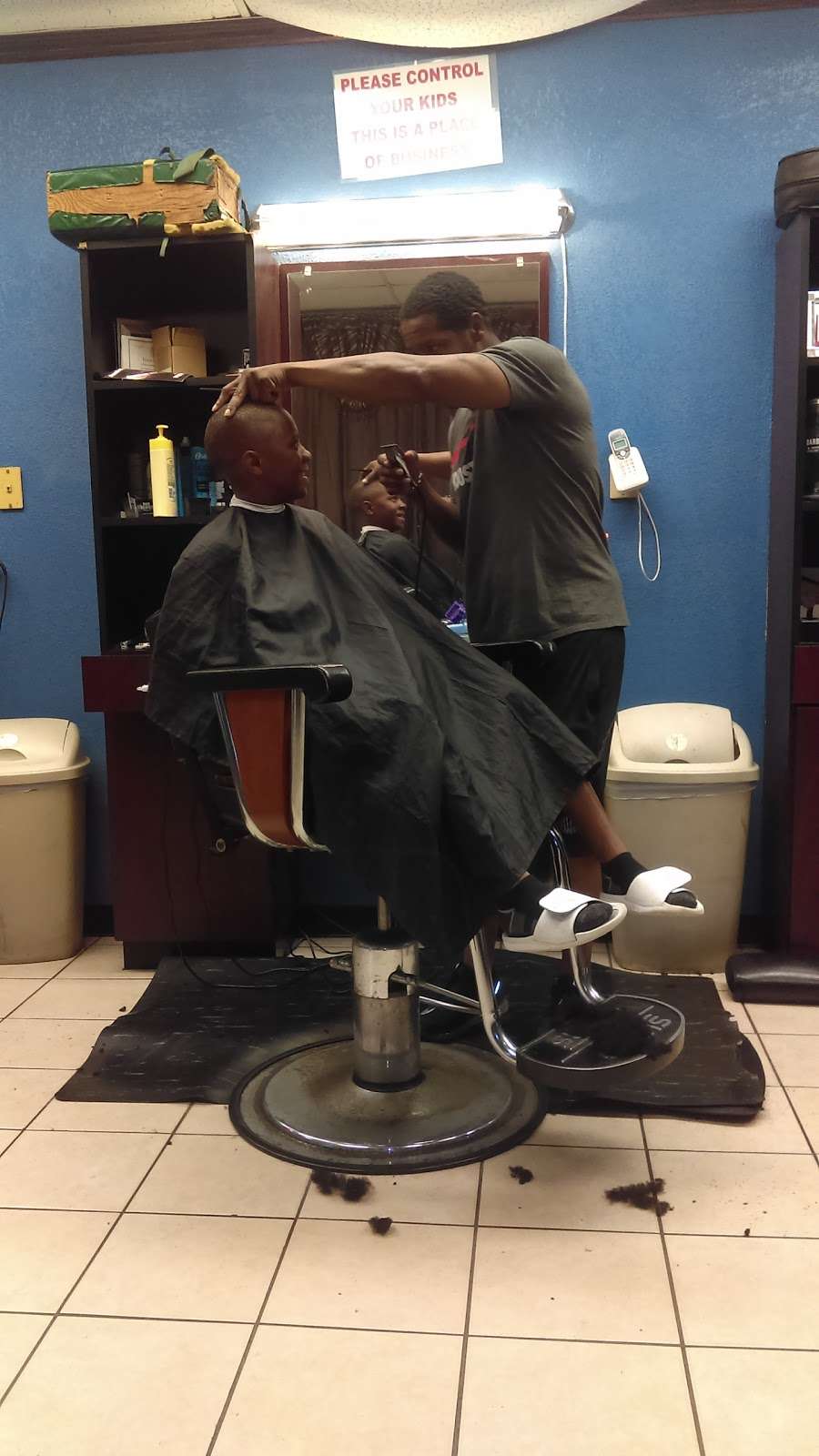 Hair Iconz | 10100 Kleckley Dr, Houston, TX 77075, USA | Phone: (713) 943-1313