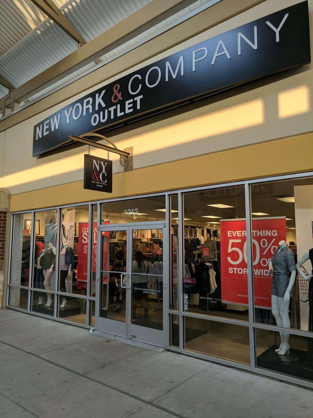 New York & Company Outlet | 29300 Hempstead Rd Houston Premium Outlet, Suite 1212, 29300 Hempstead Rd, Cypress, TX 77433 | Phone: (281) 758-3841