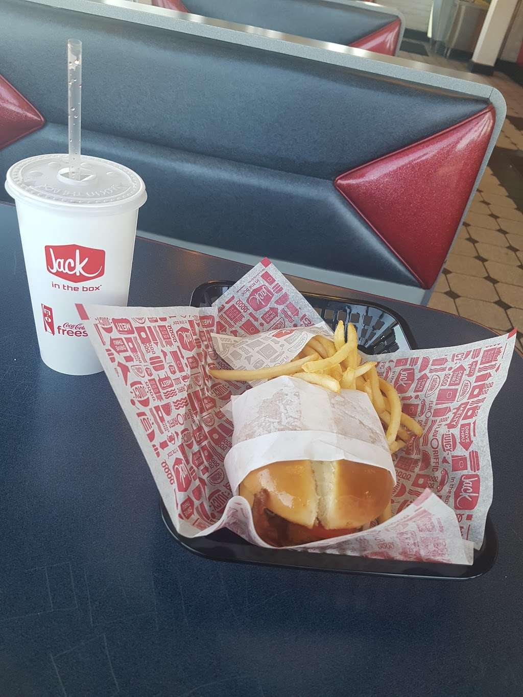 Jack in the Box | 14002 Newport Ave, Tustin, CA 92780, USA | Phone: (714) 832-4203