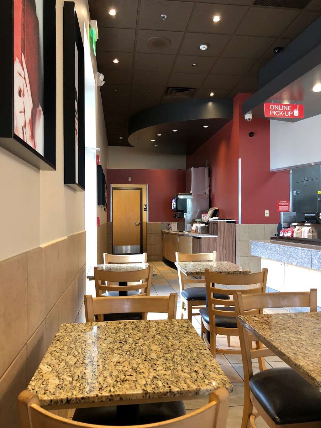 Panda Express | 27 S Western Ave, Carpentersville, IL 60110 | Phone: (847) 428-9910