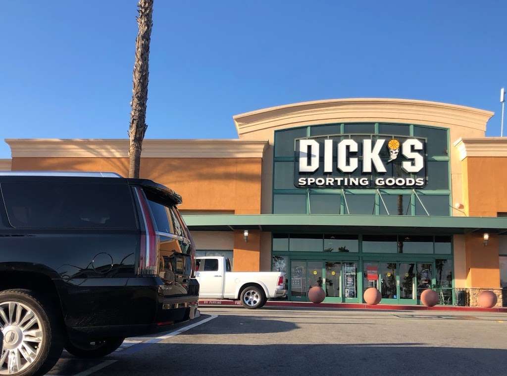 DICKS Sporting Goods | 1939 N Campus Ave, Upland, CA 91784, USA | Phone: (909) 946-7192