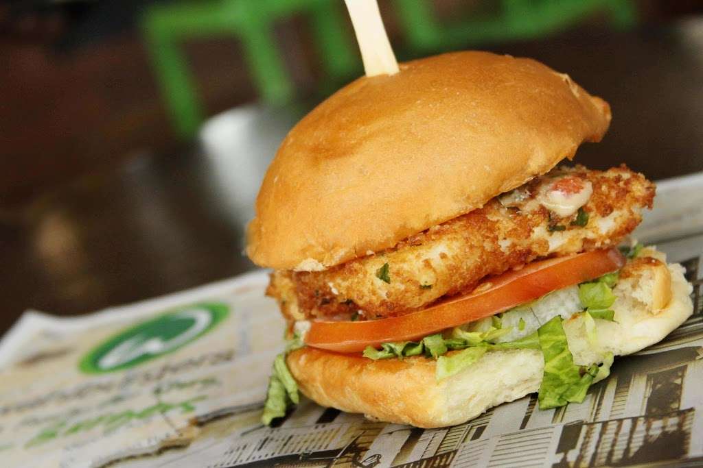 Wahlburgers | Waterford Lakes, 749 N Alafaya Trail, Orlando, FL 32828, USA | Phone: (407) 545-6434