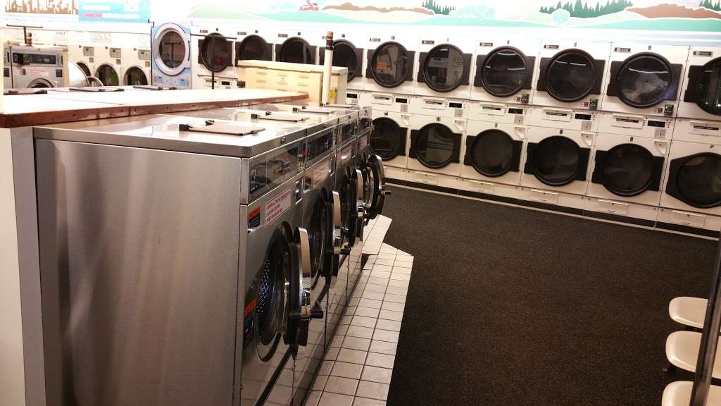 Highlander Laundromat | 1004 Chestnut St, Coplay, PA 18037, USA | Phone: (610) 262-9885