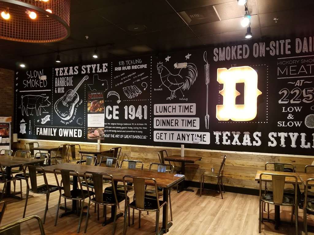 Dickeys Barbecue Pit | 12699 Main St, Hesperia, CA 92345, USA | Phone: (760) 947-3775