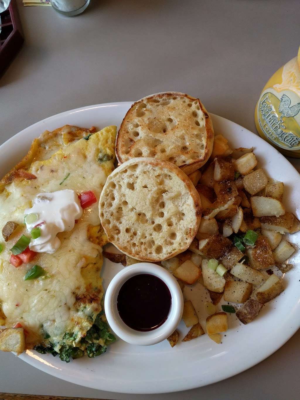 Egg Yolk Cafe | 100 S Neltnor Blvd, West Chicago, IL 60185, USA | Phone: (630) 231-2370
