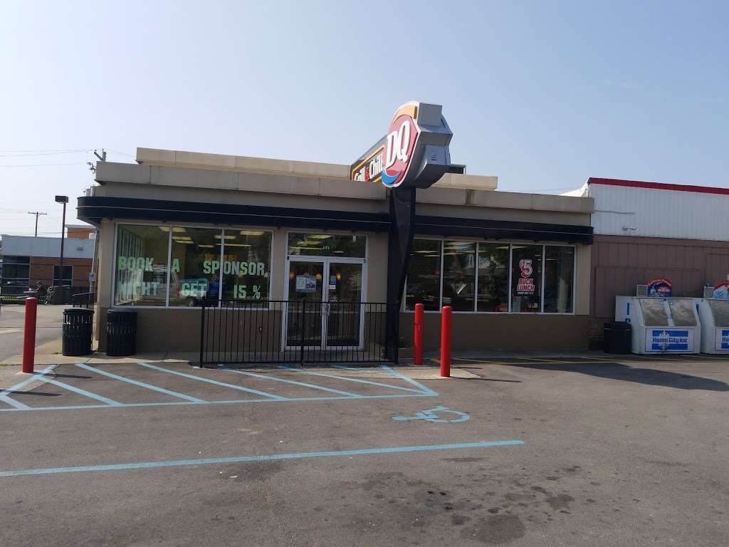 Dairy Queen Grill & Chill | 801 W Main St, Greenfield, IN 46140, USA | Phone: (317) 462-2566