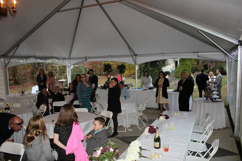 Walnut Lane Bed & Breakfast Inn | 7119 Racine Rd, Pleasant Garden, NC 27313, USA | Phone: (336) 674-7093