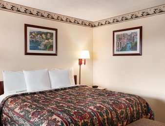 Days Inn by Wyndham Wrightstown | 507 E Main St, Wrightstown, NJ 08562 | Phone: (609) 723-6900