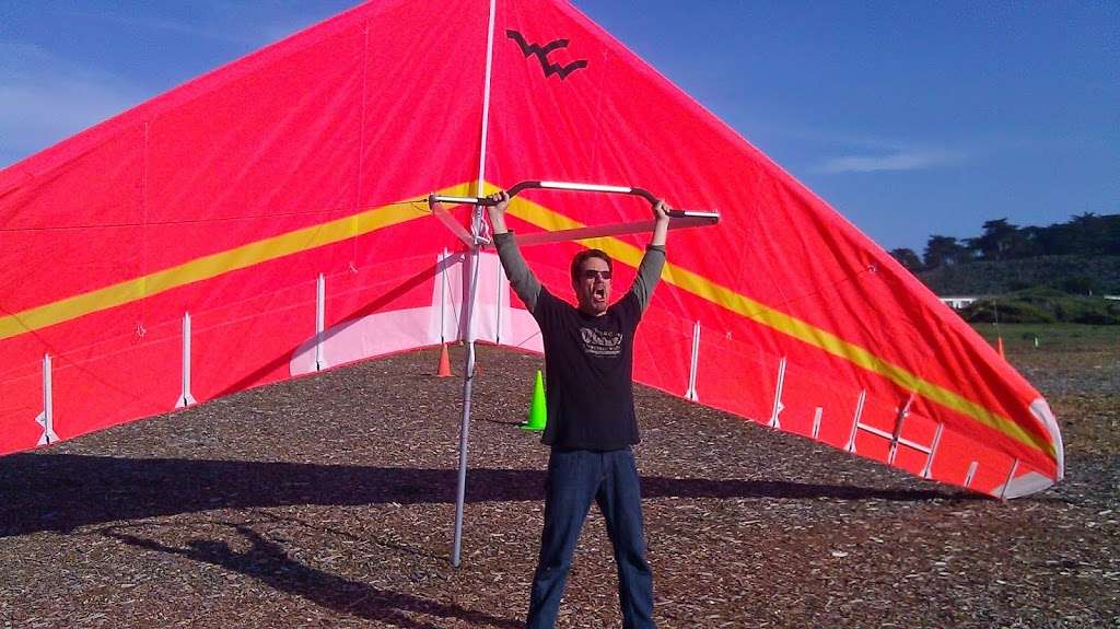 California Hang Gliding | 1517 Terra Nova Blvd, Pacifica, CA 94044, USA | Phone: (650) 451-2549