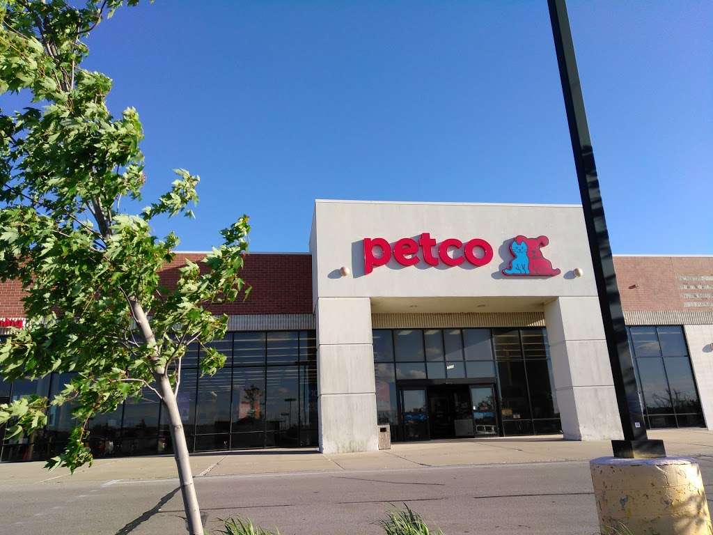 Petco | 3059 S. Oaks Rd, Sturtevant, WI 53177, USA | Phone: (262) 598-1184