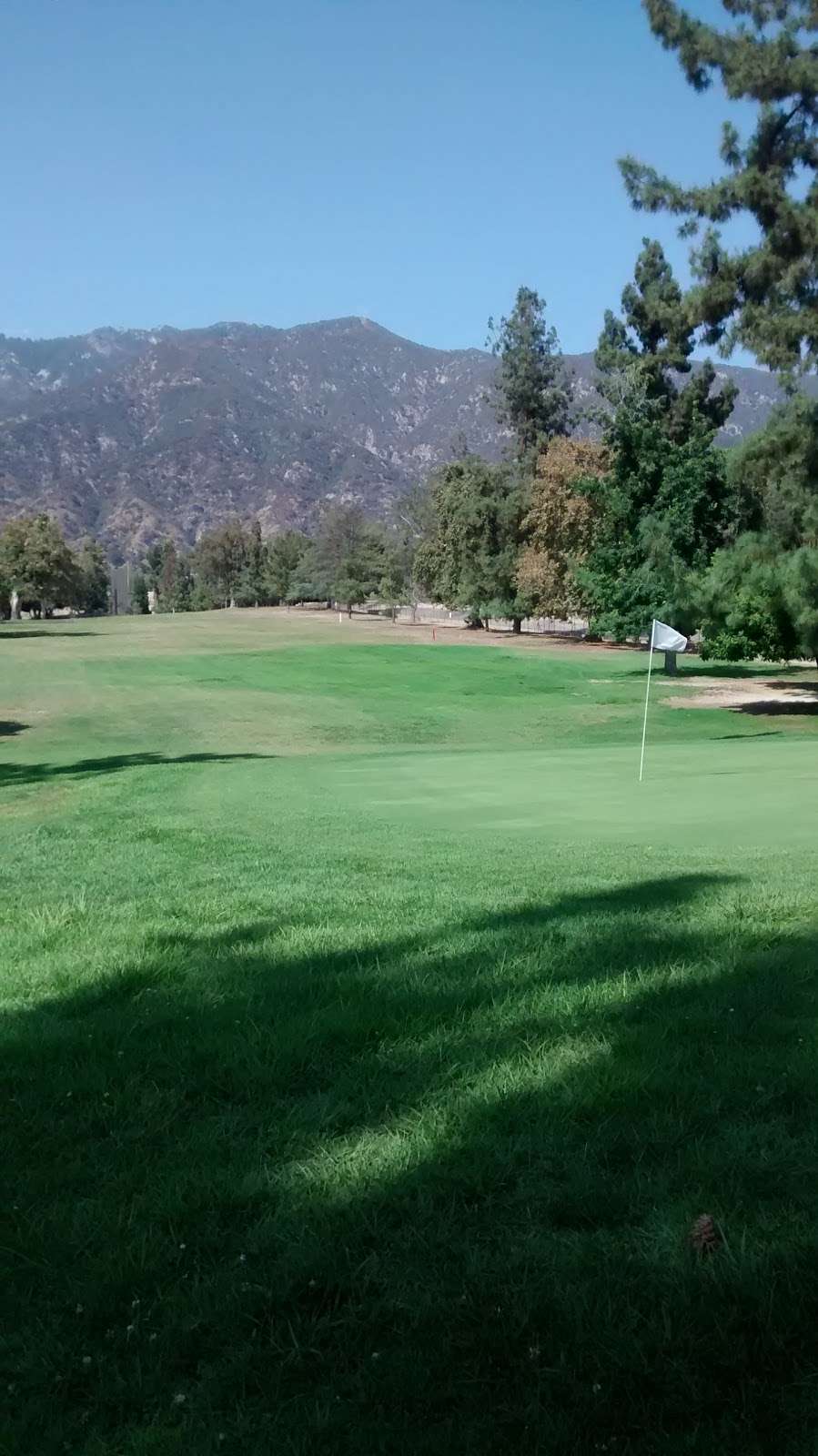 Eaton Canyon Golf Course | 1150 Sierra Madre Villa Ave, Pasadena, CA 91107, USA | Phone: (626) 794-6773