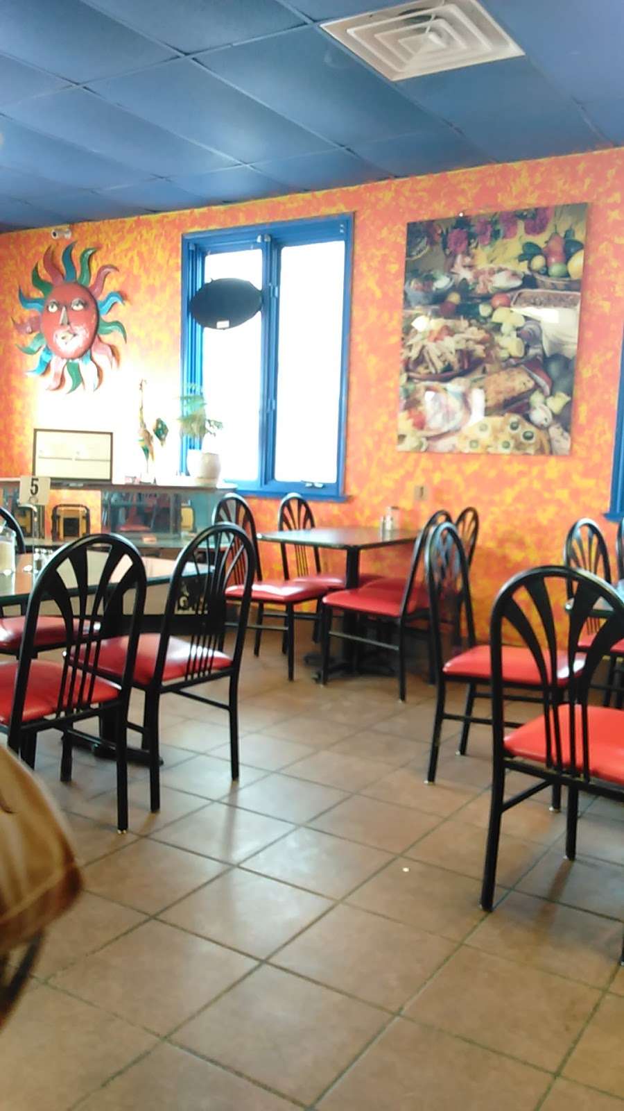 El Gallo Mexican Restaurant | 19914 Somerset Rd, Somerset, TX 78069 | Phone: (830) 429-3413