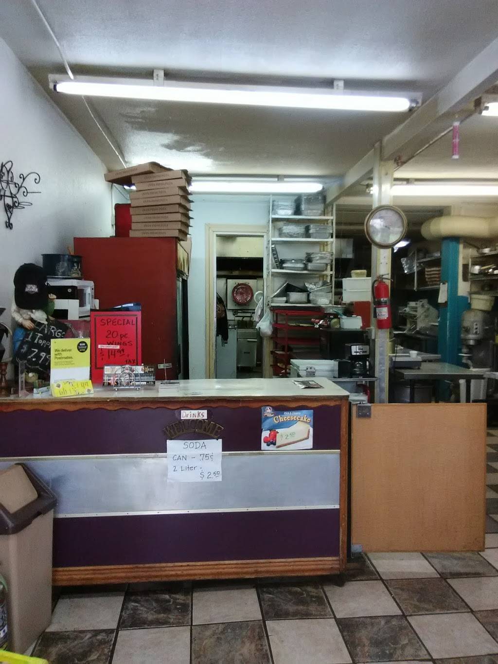 Pizza Land | 3104 NW 16th St, Oklahoma City, OK 73107, USA | Phone: (405) 521-8788