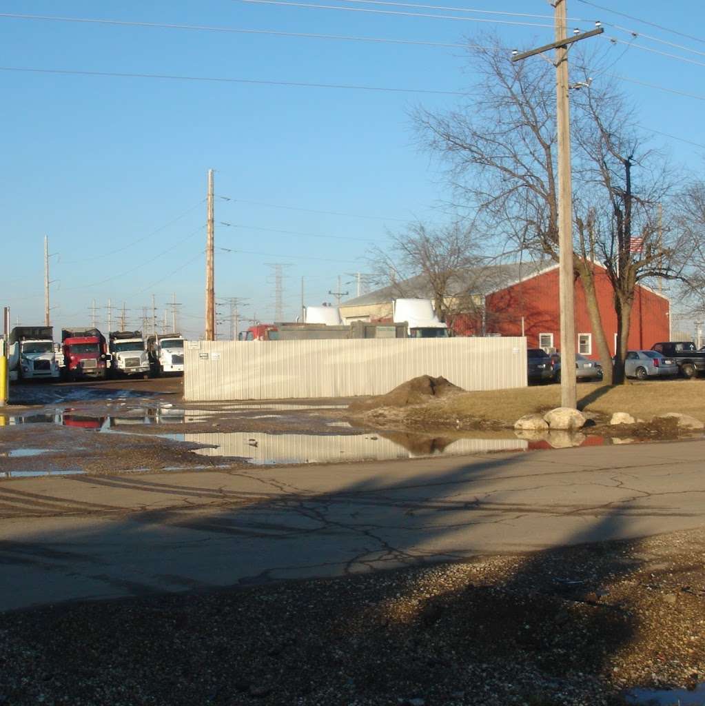 TRM Trucking Inc | 800 Bowes Rd, South Elgin, IL 60177 | Phone: (847) 841-1131