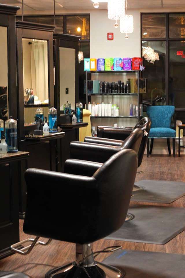 Stilettos Hair & Spa Holbrook | 40 Union St, Holbrook, MA 02343, USA | Phone: (781) 885-0340